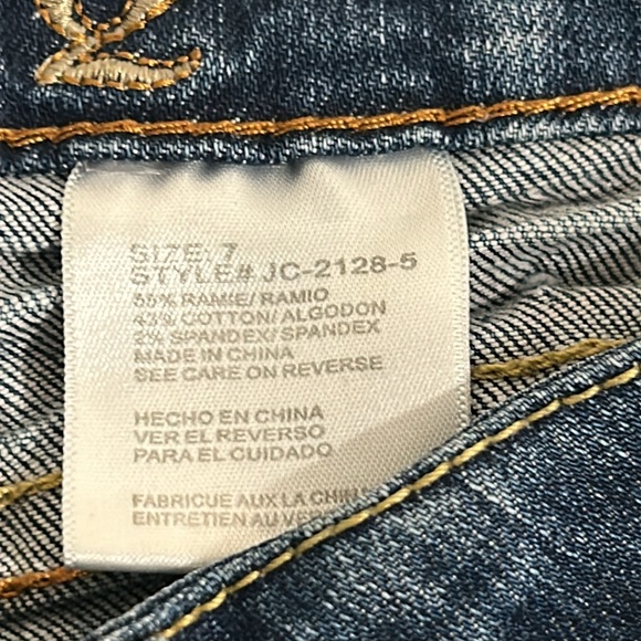 JCJQ Distressed cropped Blue Jeans - Picture 4 of 5